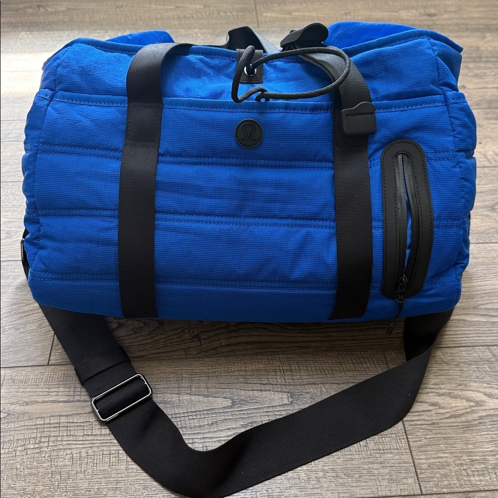 Lululemon Duffle bag